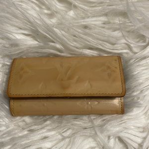 Authentic Lv vernis key holder wallet